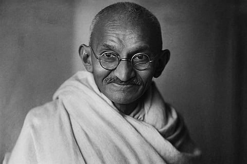 गांधीजी को पुरे जीवन में 12 बार नोबेल शांति पुरस्कार के लिए नामांकित किया गया था। 