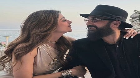 60 करोड़ रुपए के धोखाधड़ी मामले में बॉलीवुड एक्ट्रेस शिल्पा शेट्टी और राज कुंद्रा से लगातार आर्थिक अपराध शाखा (ईओडब्ल्यू) पूछताछ कर रही है।  

