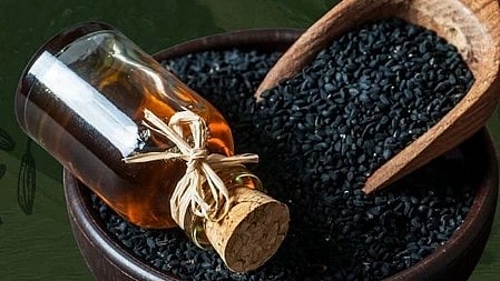 काले कलौंजी के दाने, जो सेहत और दिल के लिए फायदेमंद हैं|