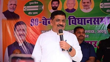 मुख्यमंत्री नीतीश कुमार शपथ ग्रहण समारोह में उपस्थित|