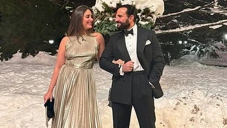 करीना कपूर और सैफ अली खान मुस्कुराते हुए फोटो में|