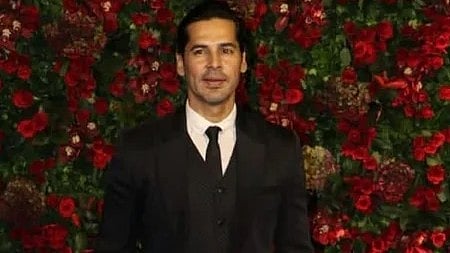 डिनो मोरिया, बॉलीवुड और मॉडलिंग के अभिनेता|