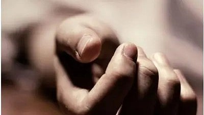 फूड प्वाइजनिंग से 9 बीमार, 3 की मौत।