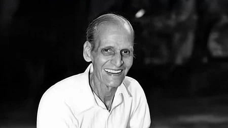  1943 की फिल्म क्रांतिकारी गीत लोकप्रिय हुआ।  