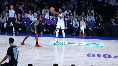 लोग बास्केटबॉल खेलते हुए, 2027 यूरोपियन क्लब लीग की तैयारी|