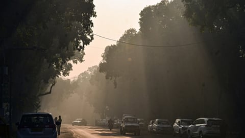 सड़क की तस्वीर 
