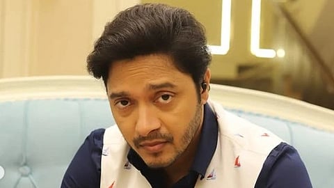 इस इमेज में श्रेयस तलपड़े को देखा जा सकता है। 