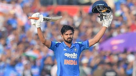  तस्वीर में ऋतुराज गायकवाड़ को देख सकते हैं। 