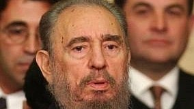 फिदेल कास्त्रो एक समारोह में 