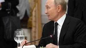 रूस के राष्ट्रपति पुतिन।  