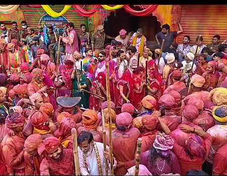 लठामार होली 