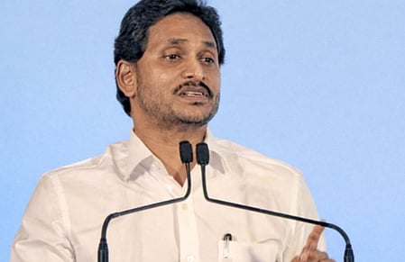 जगन ने खाड़ी में फंसे लोगों को निकालने के लिए तुरंत कदम उठाने का आग्रह किया