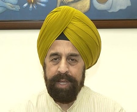 खामेनेई की मौत के बाद सोनिया गांधी का लिखा आर्टिकल वोट बैंक की राजनीति पर आधारित: आरपी सिंह