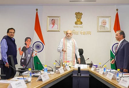 गृह मंत्री अमित शाह ने डिजिटल टूल्स के साथ