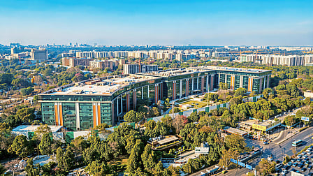 दिल्ली की 7 सरकारी कॉलोनियों का पुनर्विकास, बिना टैक्सपेयर्स के पैसे के बनेंगे 21 हजार से अधिक नए फ्लैट