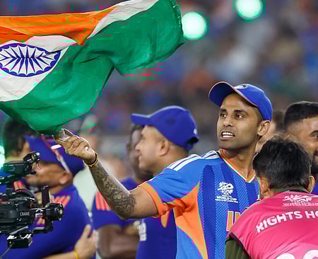 आईसीसी टी20 वर्ल्ड कप : टीम इंडिया की ऐतिहासिक जीत पर राष्ट्रपति और प्रधानमंत्री समेत केंद्रीय मंत्रियों ने दी बधाई