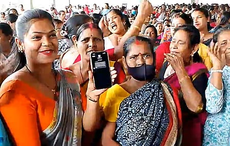 असम: ओरुनोदोई योजना के तहत 40 लाख से अधिक महिलाओं में बांटे 3,600 करोड़ रुपए, मंत्री प्रशांत फुकन ने सीएम को सराहा