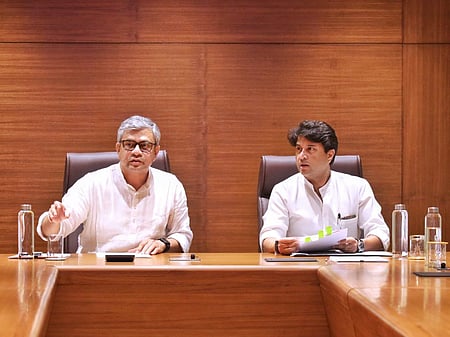 रेलवे ने मध्य प्रदेश के अशोकनगर और कोलारस में दो एक्सप्रेस ट्रेनों के स्टॉपेज को मंजूरी दी : ज्योतिरादित्य सिंधिया