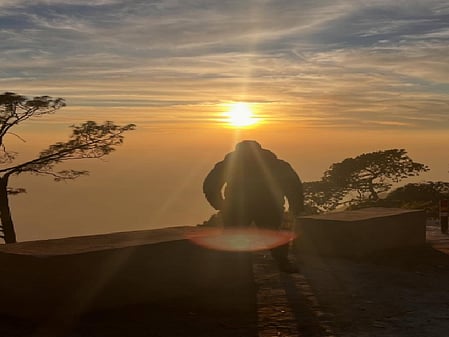 लैंसडाउन की खूबसूरती देख अनुपम खेर को आई