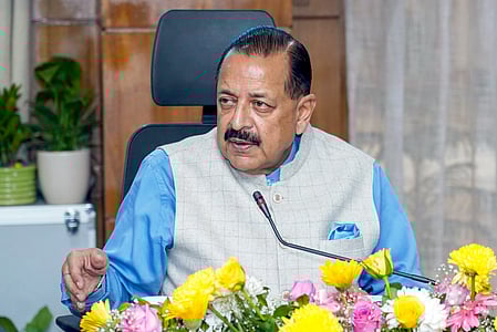 प्रधानमंत्री मोदी की प्राथमिकता से जम्मू-कश्मीर में हर क्षेत्र में दिखाई दे रहे नए विकास आयाम : जितेंद्र सिंह