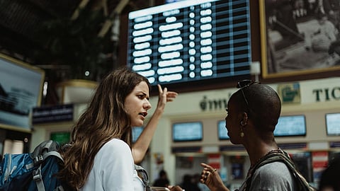 अमेरिका में रहस्यमयी रासायनिक गंध से फ्लाइट ऑपरेशन बाधित  