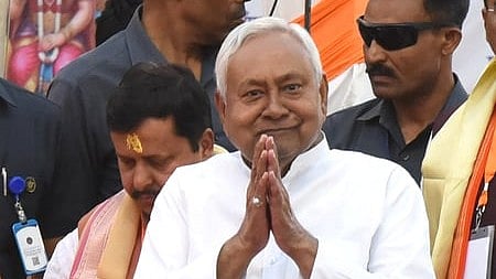 नीतीश कुमार ने विधान परिषद की सदस्यता से दिया इस्तीफा