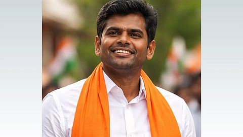 अन्नामलाई ने खुद मीडिया में बताया कि उन्हें पहले से किसी सीट से चुनाव लड़ने की कोई इच्छा नहीं थीl  वो केवल एक BJP पार्टी के कार्यकर्ता के तौर पर काम कर रहे हैं और पार्टी उम्मीदवारों के समर्थन में प्रचार-प्रसार कर रहे हैं  