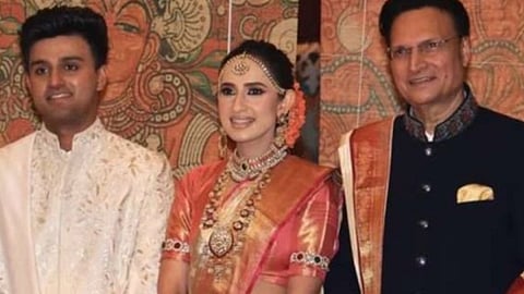 रजत शर्मा उनकी बेटी और दामाद 