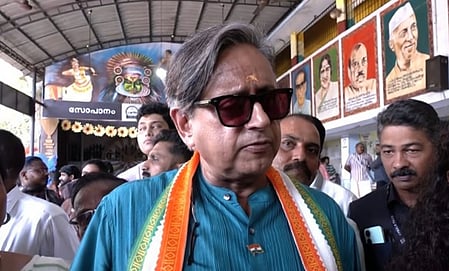 केरल में 140 सीटों में सिर्फ 2-3 पर ही मुकाबले में एनडीए : शशि थरूर