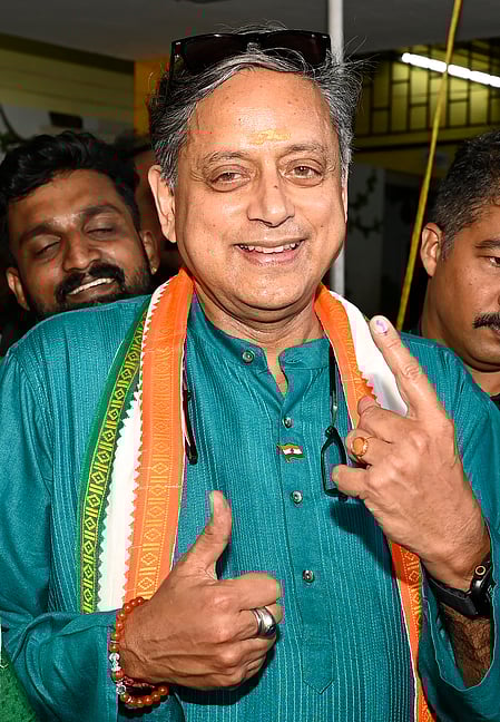 एनडीए की केरल में कोई विश्वसनीयता नहीं: कांग्रेस सांसद शशि थरूर