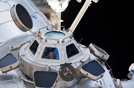 चांद का चक्कर लगाकर अपने साथ 7 हजार से ज्यादा तस्वीरें लेकर