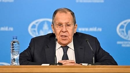 रूसी विदेश मंत्री ने अपने ईरानी समकक्ष से की बातचीत, समझौते के लिए समर्थन की पेशकश की