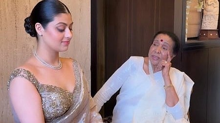 मेरी पूरी दुनिया चली गई, आशा भोसले को याद कर पोती जनाई भोसले हुई भावुक