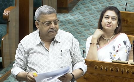 2027 यूपी चुनाव में 50 प्रतिशत टिकट महिलाओं को दें : कल्याण बनर्जी