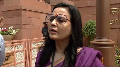 महिला आरक्षण कानून 2023 के संबंध में अब अधिसूचना जारी करना