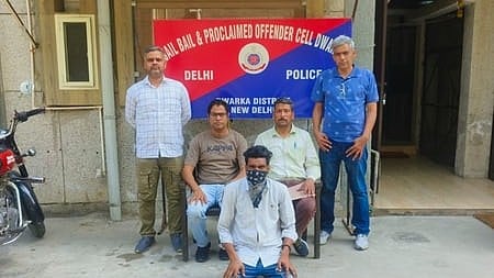 दिल्ली पुलिस ने चोरी के मामले में ट्रायल से बच रहे घोषित अपराधी को किया गिरफ्तार