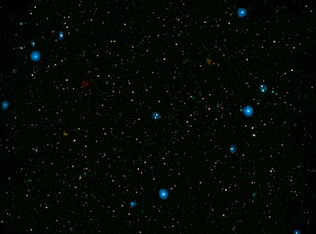 असंख्य तारे व सूर्य फिर भी अंतरिक्ष क्यों दिखता है डार्क? जानें दिन में नीला और रात में काला क्यों होता है आकाश