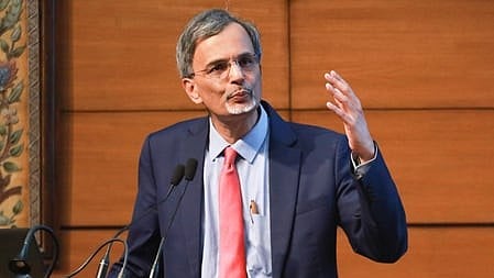 गिरता रुपया लंबी अवधि के निवेशकों के लिए खरीदारी का मौका: सीईए नागेश्वरन