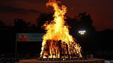 हिंदू धर्म (Hindu Religion) में अंतिम संस्कार (Funeral Rites) 