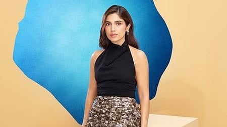 बॉलीवुड सितारों की जिंदगी जितनी चमकदार पर्दे पर दिखाई देती है, उसके पीछे उतने ही मजेदार और यादगार किस्से भी छिपे होते हैं।