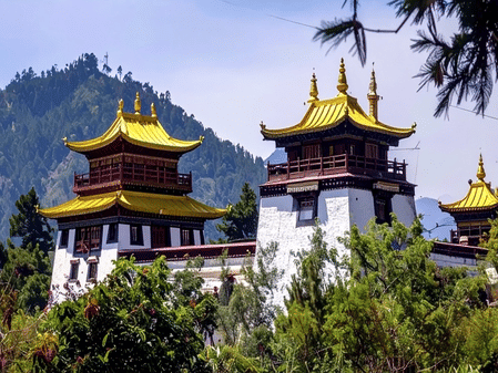 जिरांग: उड़ीसा के जंगलों में छिपा है मिनी भूटान, अध्यात्म और प्रकृति दोनों का अनोखा संगम