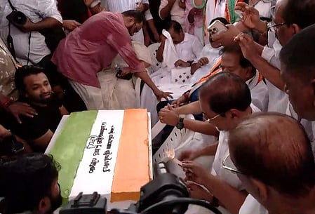 केरल में यूडीएफ की महत्वपूर्ण बढ़त पर कांग्रेस ने जश्न मनाया