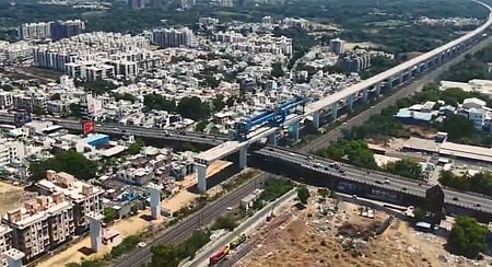 मुंबई–अहमदाबाद बुलेट ट्रेन परियोजना: वडोदरा में 2 घंटे 13 मिनट में हुआ बड़ा गर्डर लॉन्च
