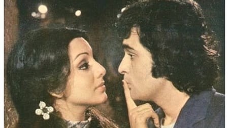 हिंदी सिनेमा की कुछ फिल्में ऐसी होती हैं, जो समय बीतने के बाद भी लोगों के दिलों में हमेशा जिंदा रहती हैं। साल 1975 में रिलीज हुई फिल्म 'खेल खेल में' भी ऐसी ही फिल्मों में शामिल है। 