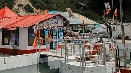 हिमालय की गोद में बसा कालापानी का रहस्यमयी मंदिर, जहां मंदिर से निकलती है काली नदी