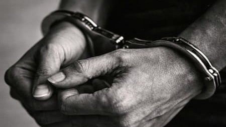 नशीले पदार्थों पर 'जीरो टॉलरेंस पॉलिसी' के तहत दिल्ली पुलिस को बड़ी सफलता मिली है। पूर्वी जिले की एंटी नारकोटिक्स टीम ने एक अंतरराज्यीय ड्रग तस्कर गिरोह का पर्दाफाश किया है। 