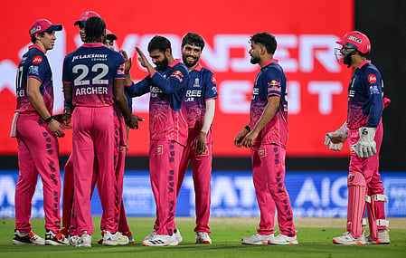 एलिमिनेटर मैच में मिली जीत से गदगद कप्तान रियान, बोले-गेंदबाजों ने शानदार प्रदर्शन से किया प्रभावित