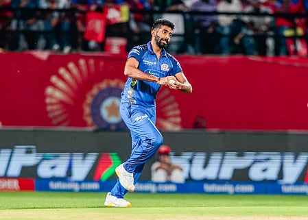 आईपीएल 2026 : सिर्फ 4 विकेट, 102 का गेंदबाजी औसत, बुमराह के लिए किसी बुरे सपने की तरह रहा ये सीजन