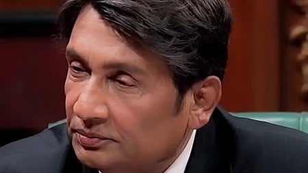 फिल्म इंडस्ट्री में कपड़े उतारे जाते हैं, एक्टर शेखर सुमन का बॉलीवुड पर मजेदार कटाक्ष
