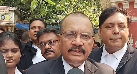 खान सर को कोर्ट से मिली अंतरिम सुरक्षा, वकील ने कहा- जहां चाहे आ और जा सकते हैं